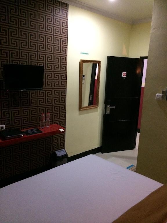 Hollywood Hotel Jakarta Zimmer foto